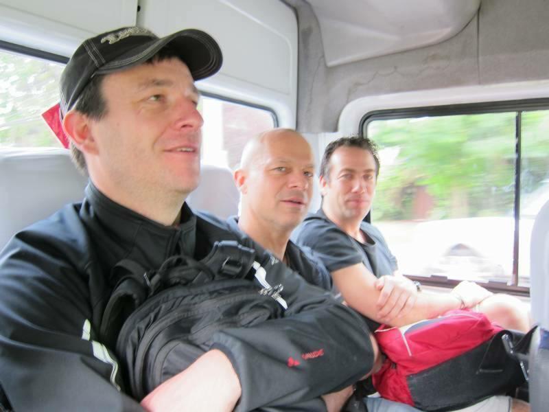 2012_12_18_09_09_00_3_800